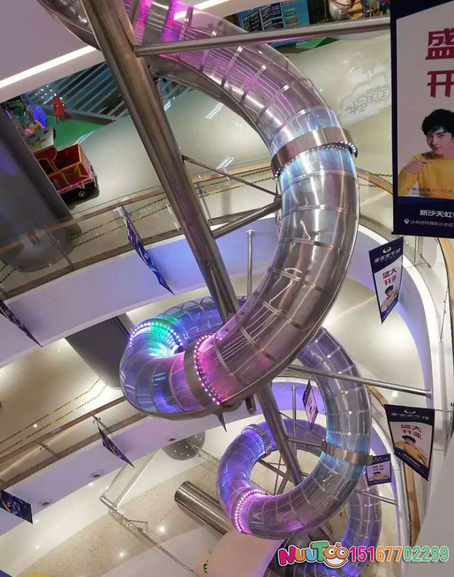 遇到不銹鋼滑梯磕碰的孩子怎么辦？可以這樣處理
